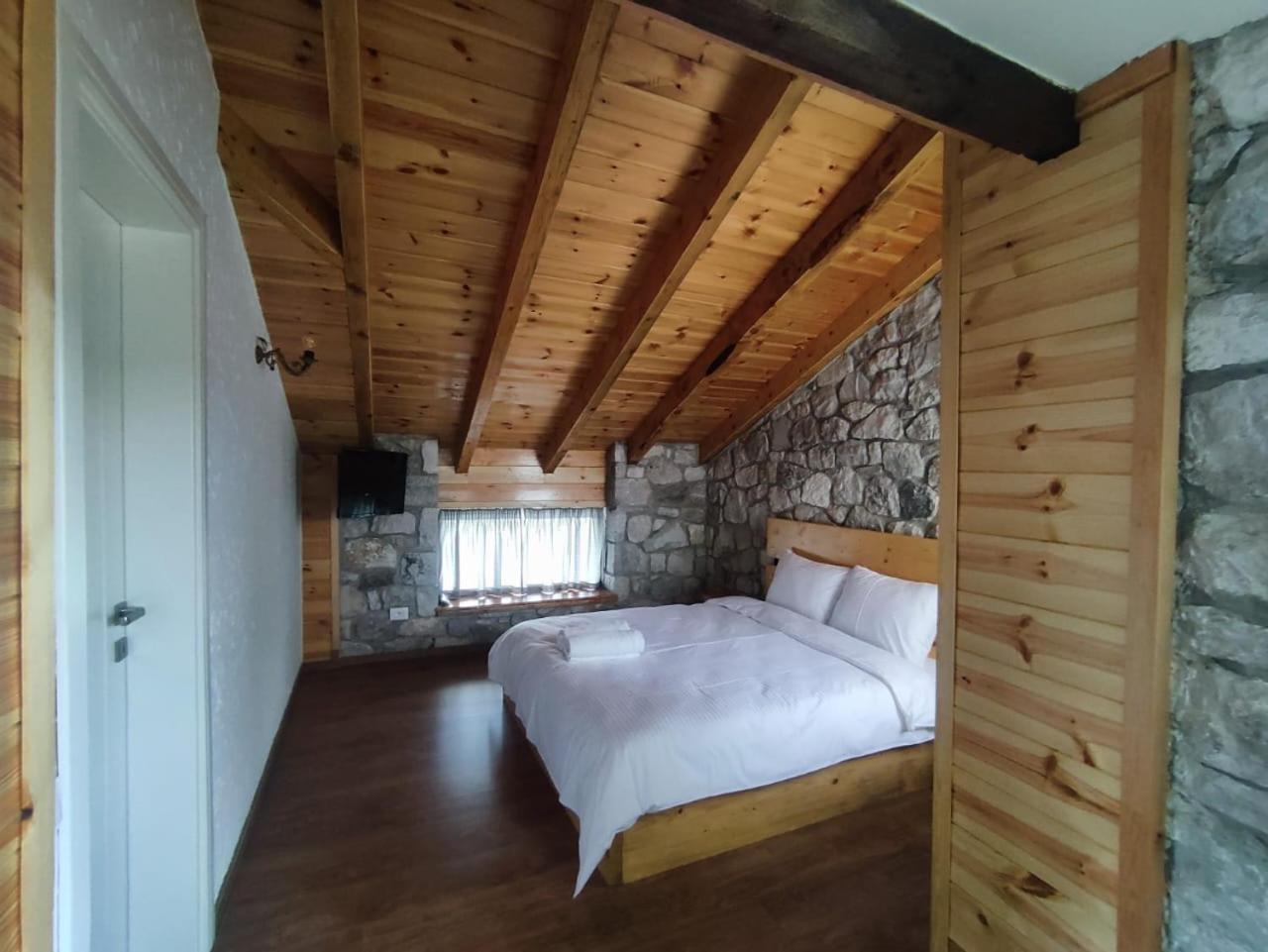 Nikol Hotel