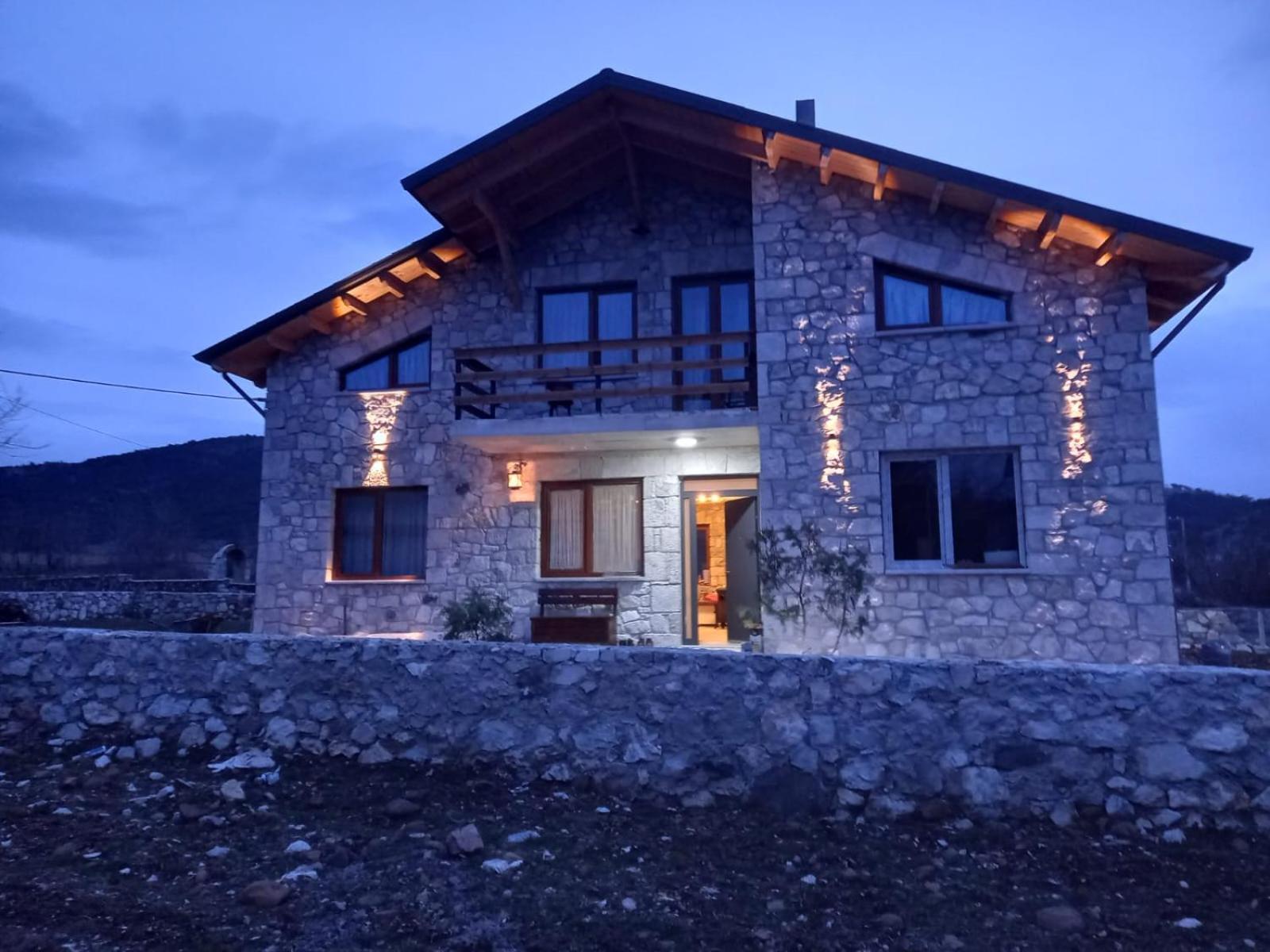 Nikol Hotel *